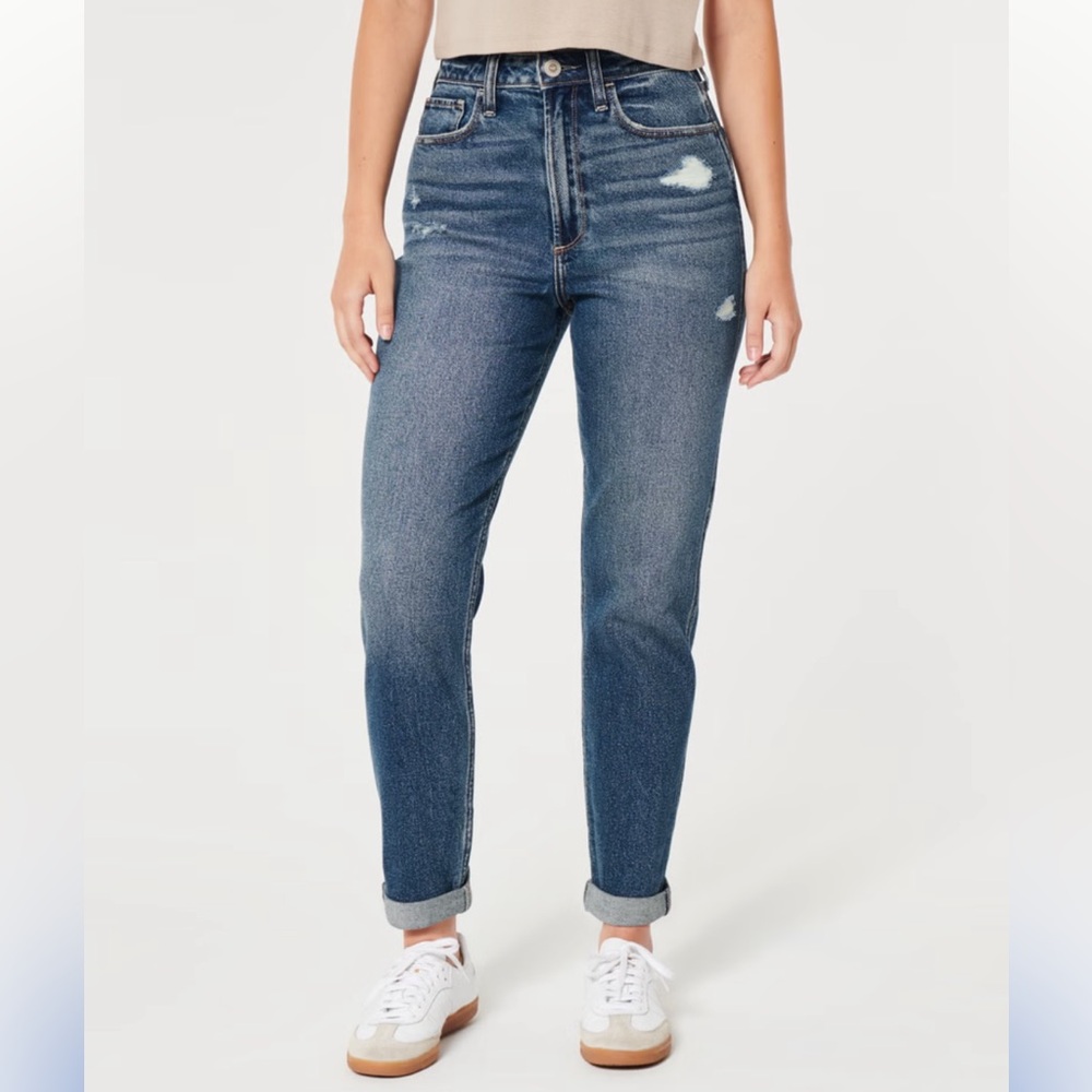 CURVY ULTRA HIGH-RISE HOLLISTER MOM JEANS 0R